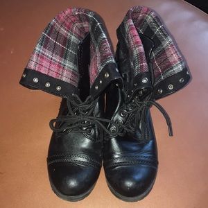 Flannel lined combat boots